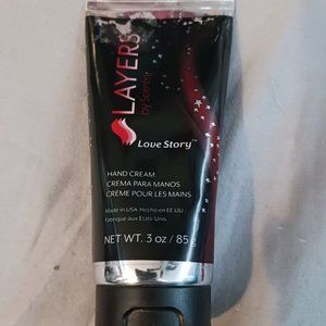 NWT!! SCENTSY "LOVE STORY" LOTION